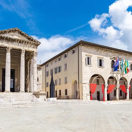 Caesars Palace - New Modern With Free Private Parking