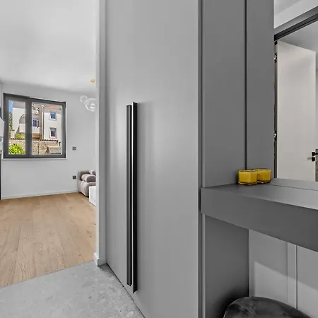 Caesars Palace - New Modern With Free Private Parking Apartment *