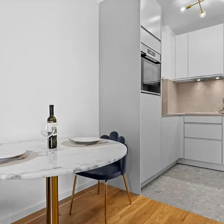 Apartament Caesars Palace - New Modern With Free Private Parking Pula