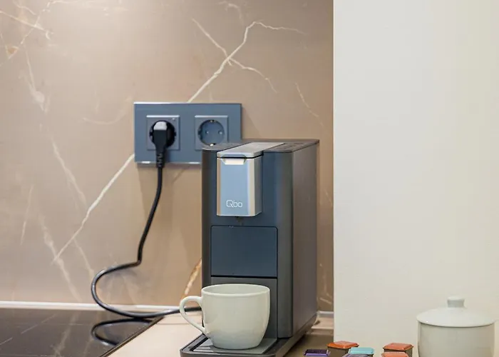 Caesars Palace - New Modern With Free Private Parking Lägenhet