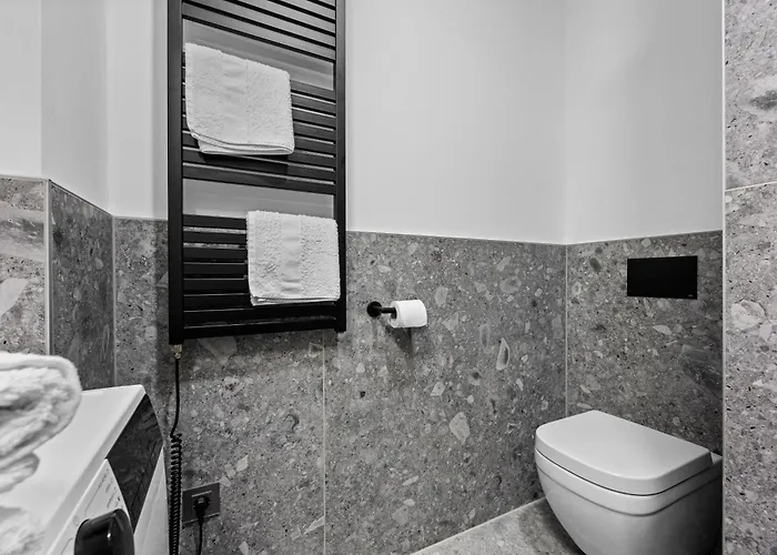 Caesars Palace - New Modern With Free Private Parking *